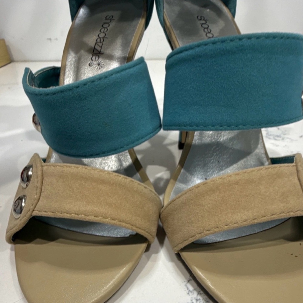 ShoeDazzle 4" Blue Beige Strappy Heels Studded Open Toe Fabric Women's 6.5 - Picture 3 of 10
